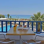 Lägenhetshotell Akti Aegeou Agios Sostis (Tinos)