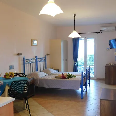 Akti Aegeou アパートホテル 3*